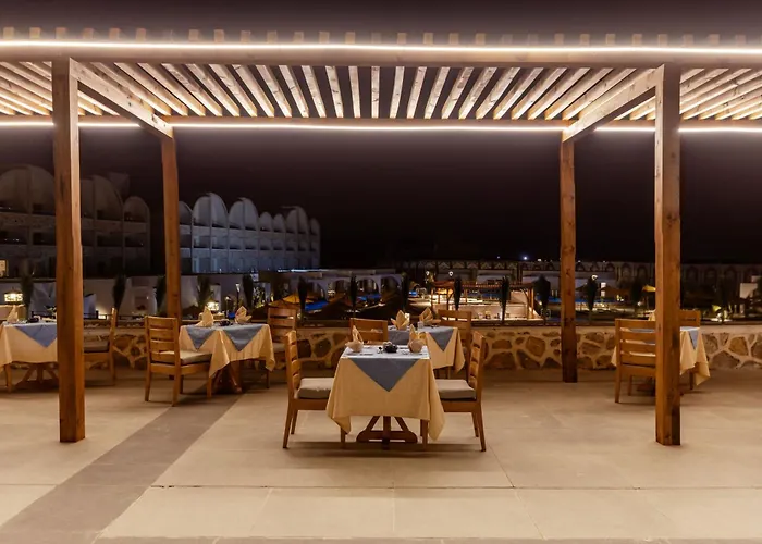 Utopia Blue Otel El Qoseir